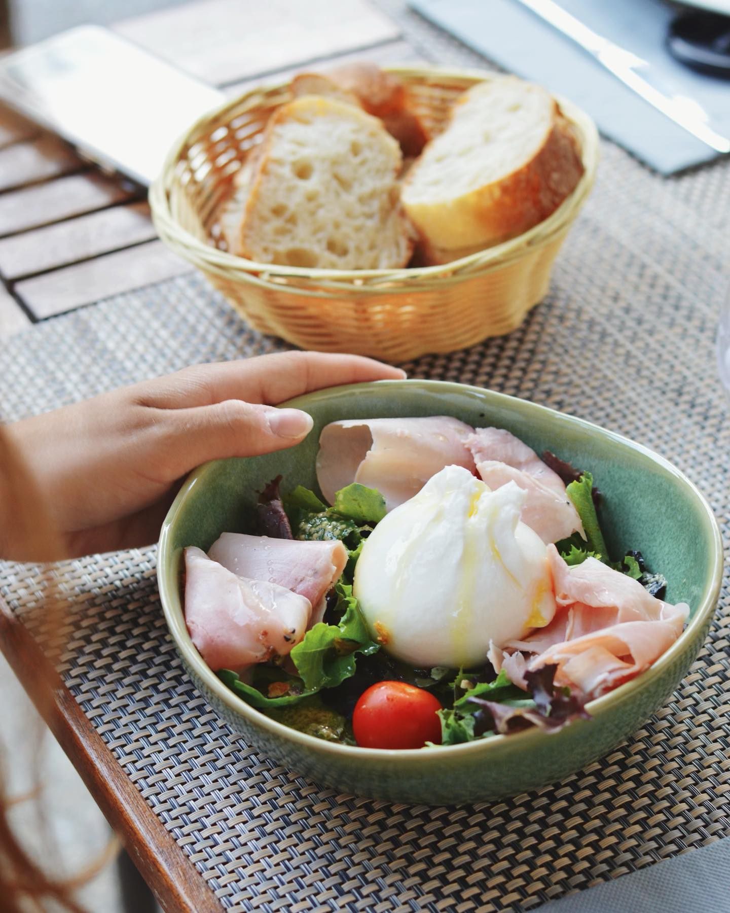 Salade burrata maison au Relais Saint Denis, Tourtour